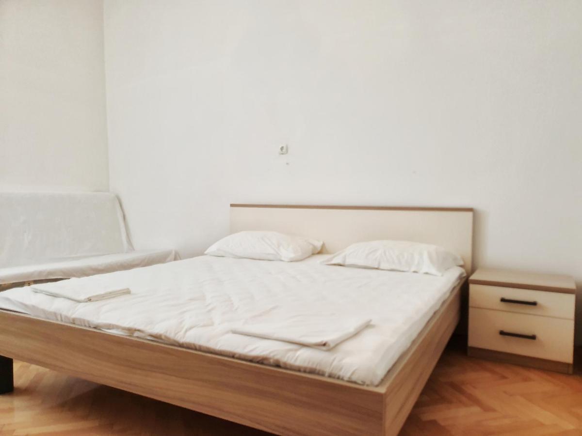 Betanovalja Appartement Buitenkant foto