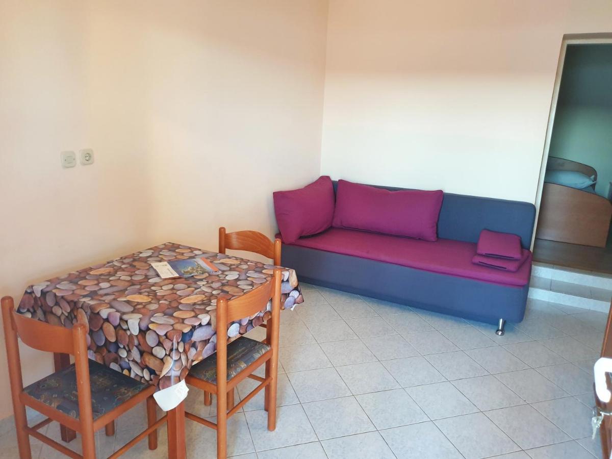 Betanovalja Appartement Buitenkant foto