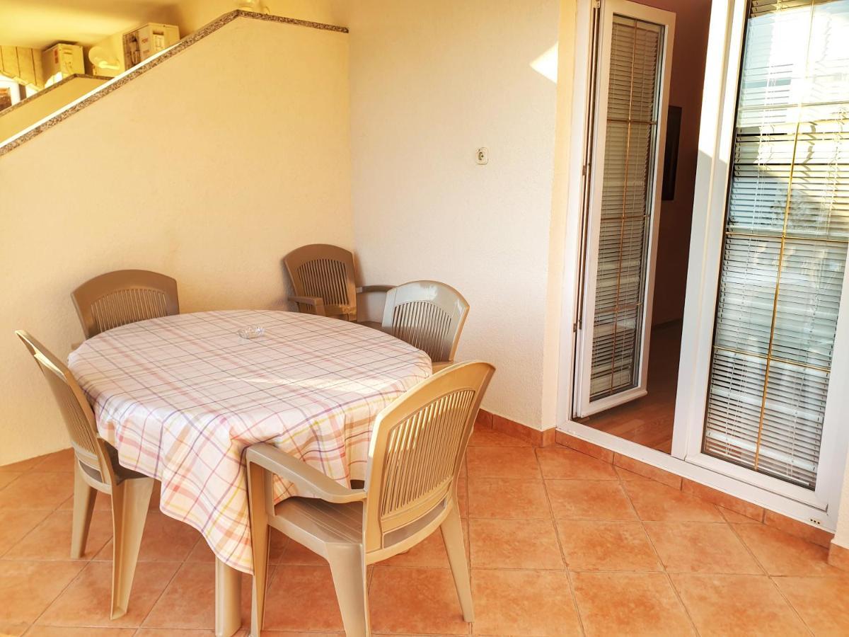 Betanovalja Appartement Buitenkant foto